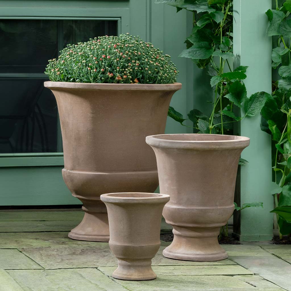 Campania Chalon Urn