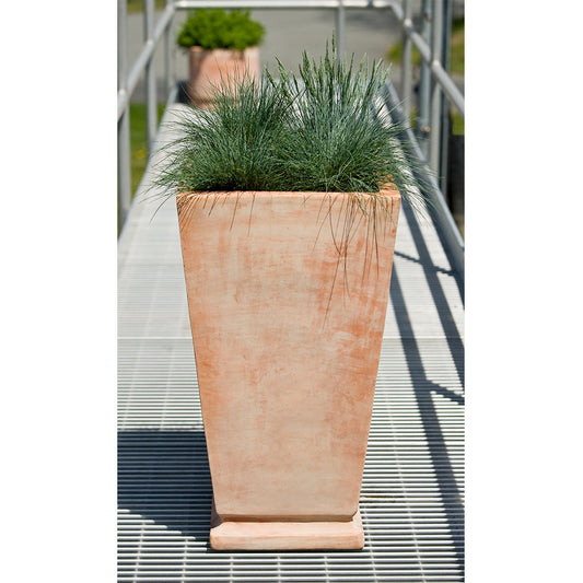 Campania Recoleta Planter