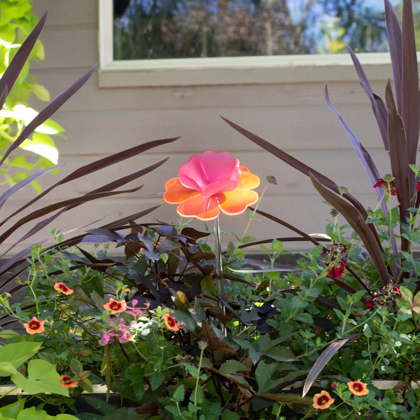 Pink Buttercup stake - Garden ornament