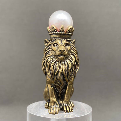 The Lion Wearing A Crown Crafts Brass Desktop Ornaments