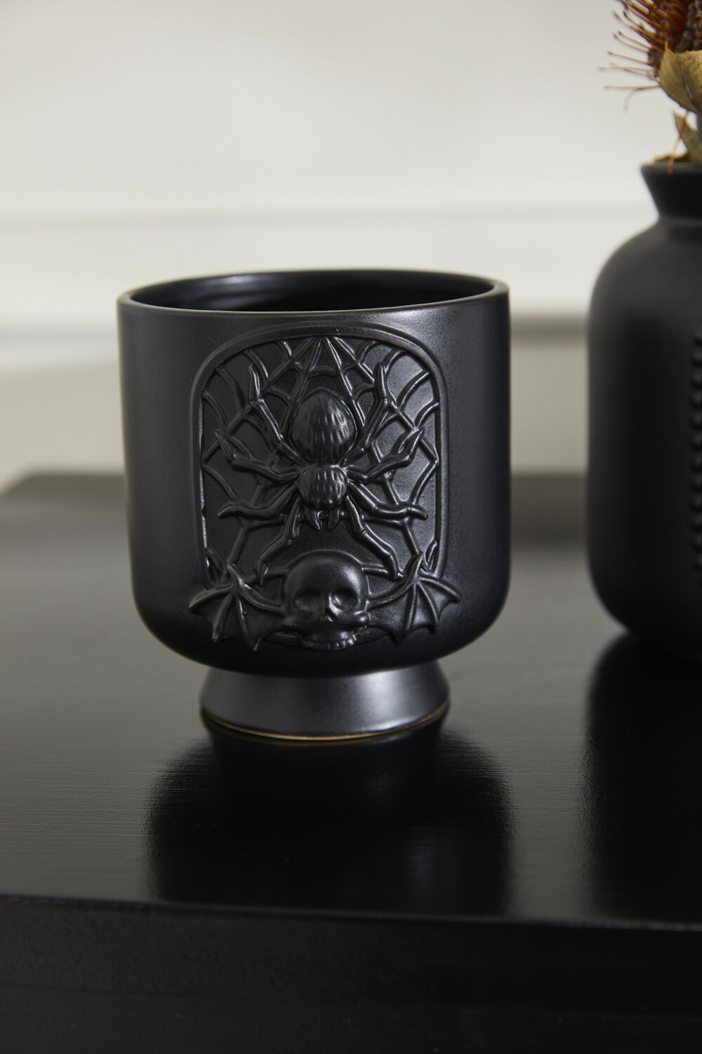 Black Magic Pot