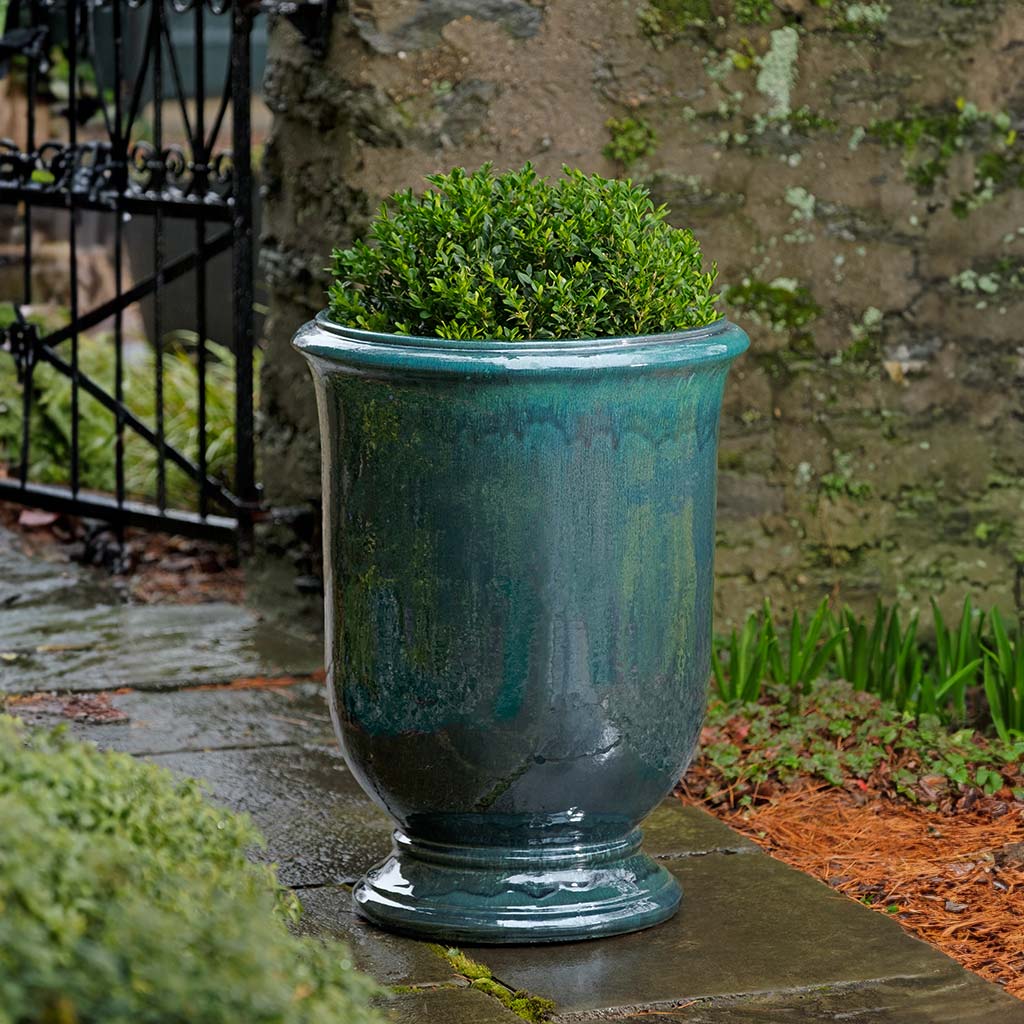 Campania Antibe Urn
