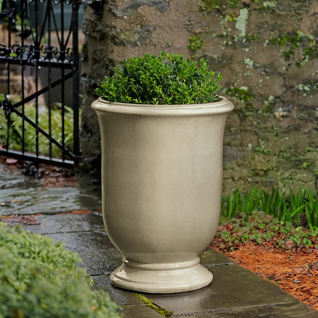 Campania Antibe Urn