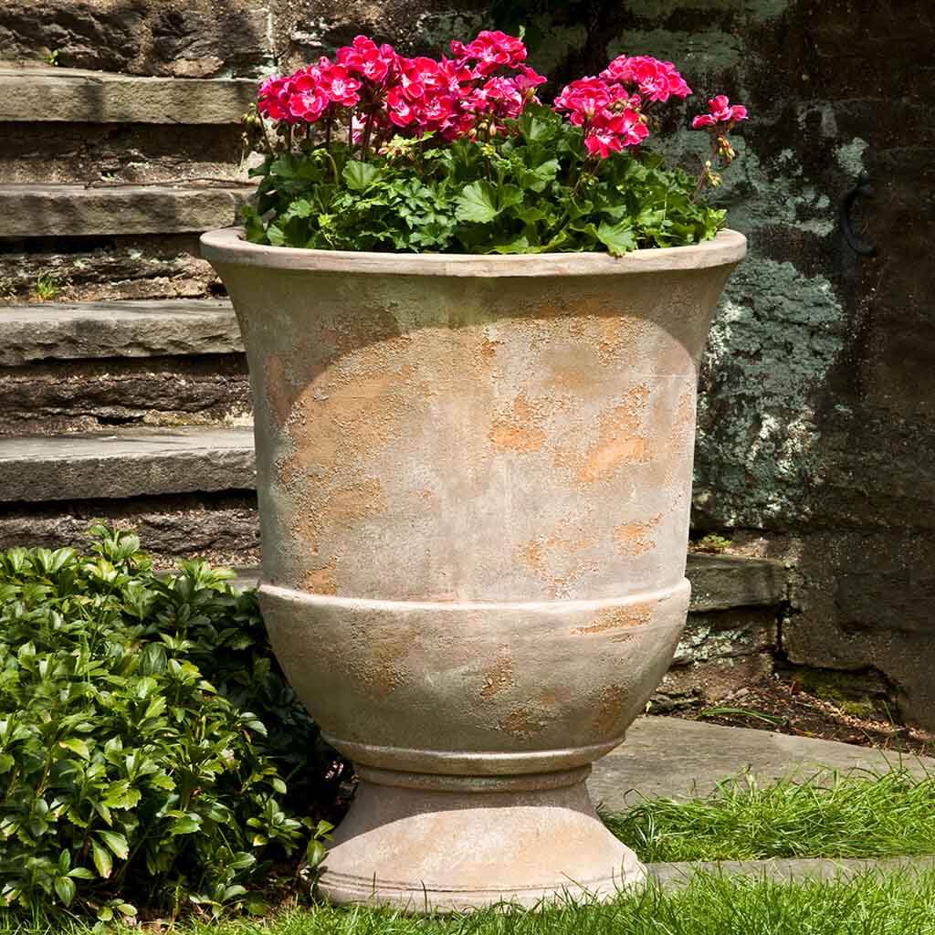 Campania Lipari Urn