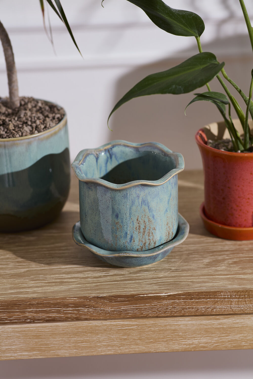 Aurina Pot with Saucer