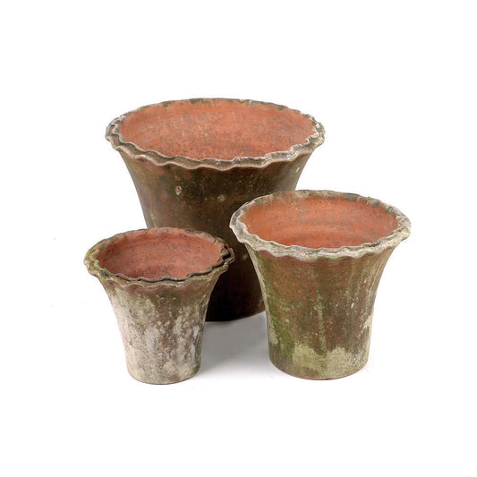 Aged Pie Crust Planter – Small Scale