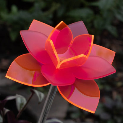 Neon Pink Daffodil plant stake | spring decor line