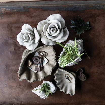 Cast Concrete Clam Shell Planter