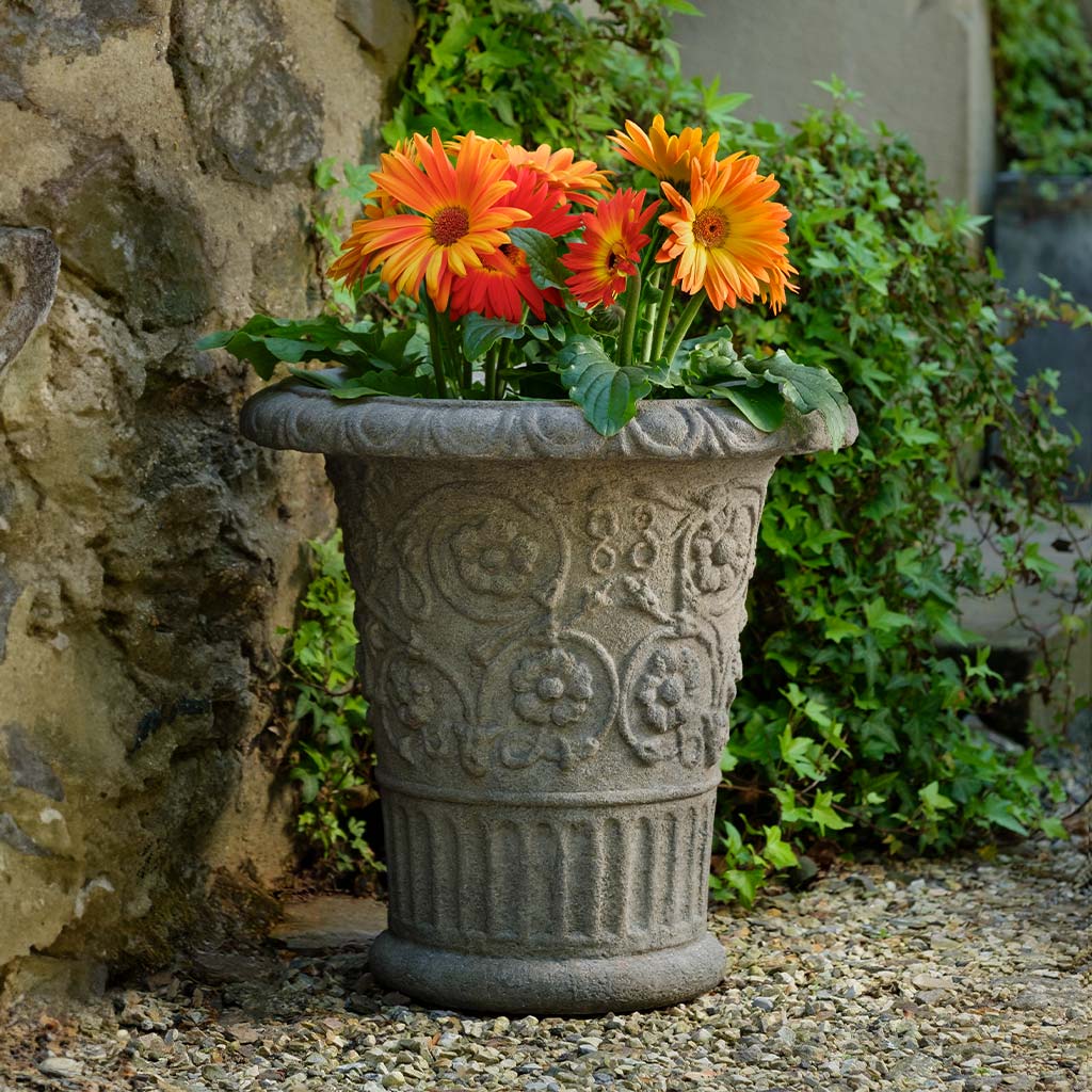 Campania Minerva Planter