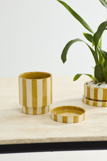Saffron Pot