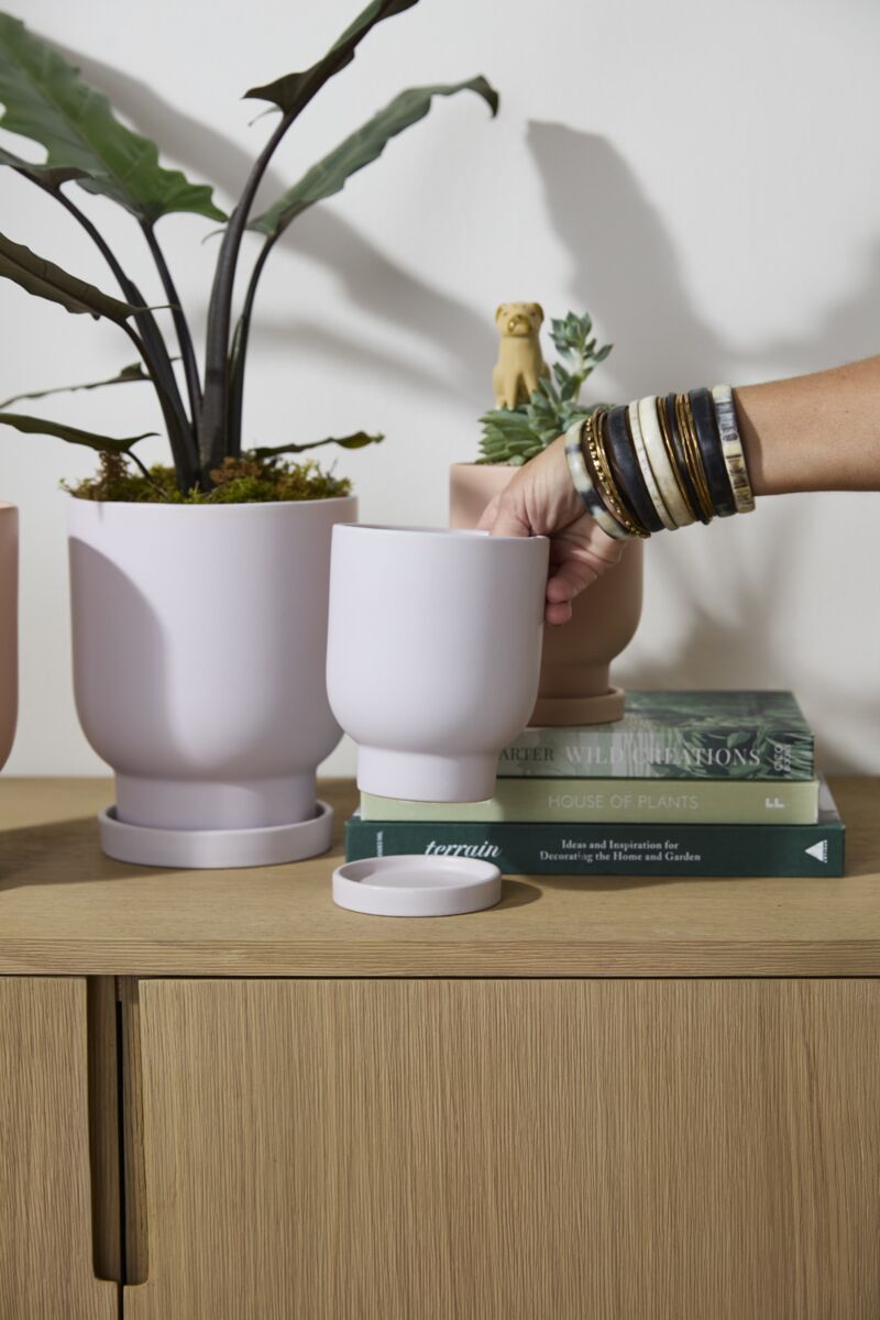 Tarrytown Pot With Saucer